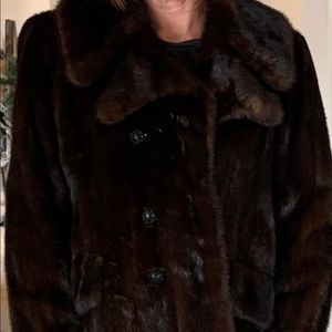 Excellent vintage fur coat.